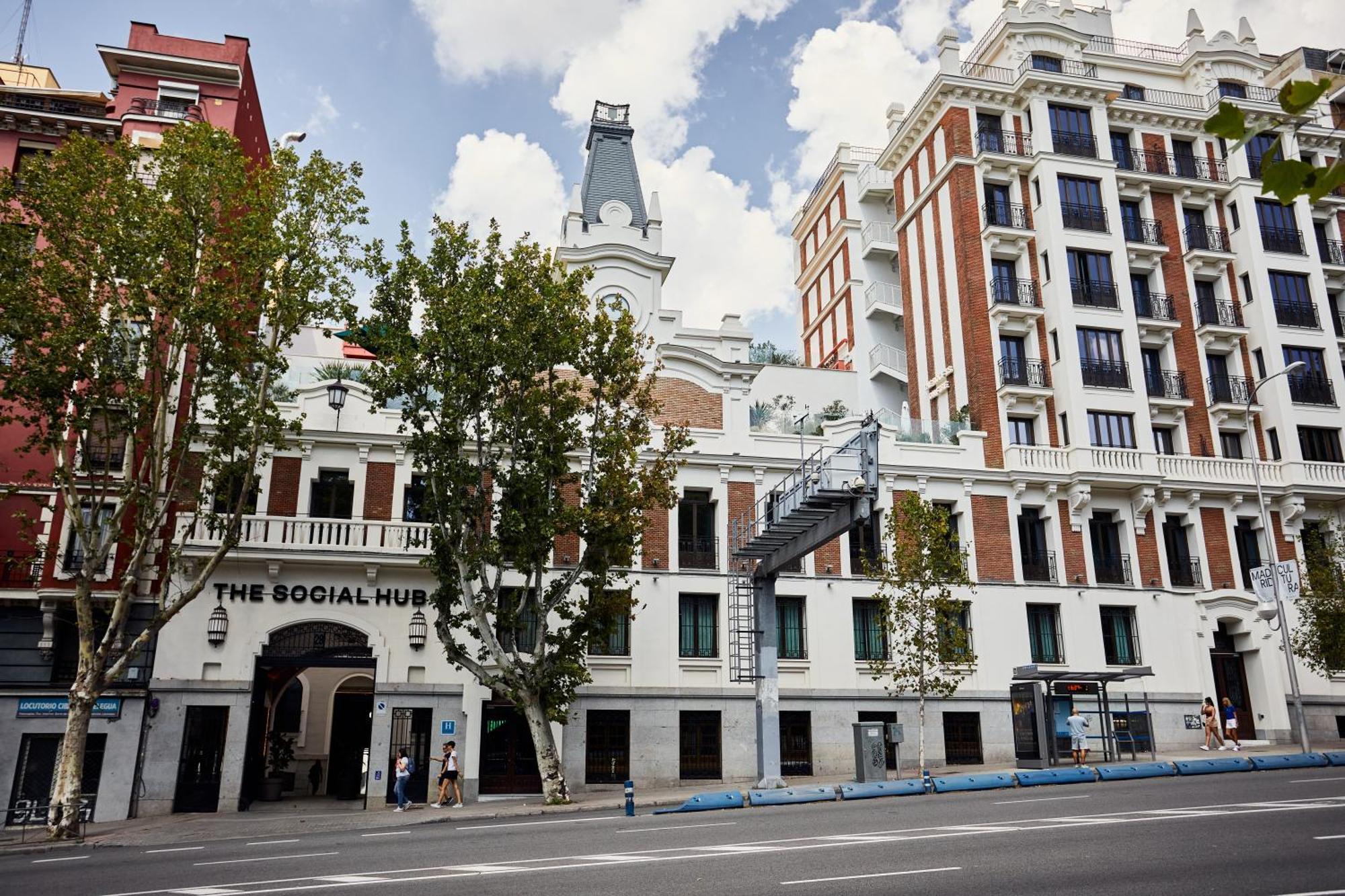 The Social Hub Madrid 4 Star Hotel Exterior photo